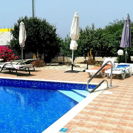 A Heaven On Earth ενας επιγειος παραδεισος *