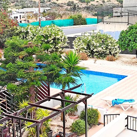 A Heaven On Earth ενας επιγειος παραδεισος