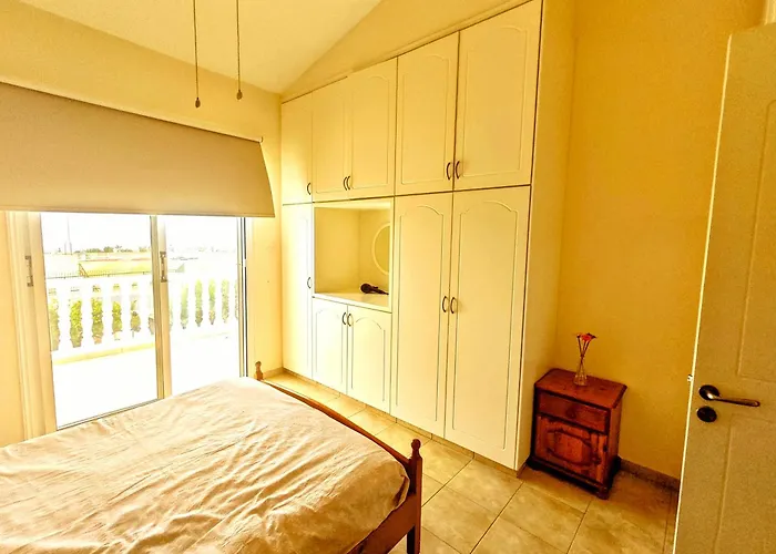 A Heaven On Earth ενας επιγειος παραδεισος ペイヤ